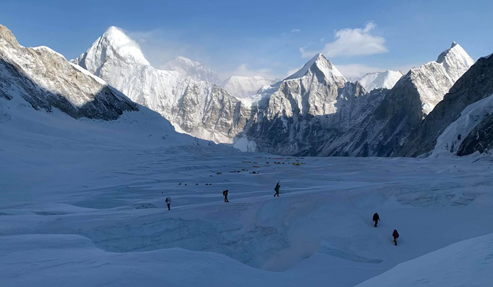 सगरमाथाको दोस्रो शिविरसम्मको बाटो खुल्यो