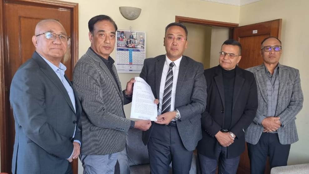 संचालकको सेयर विक्री प्रतिबन्ध अव्यवहारिक