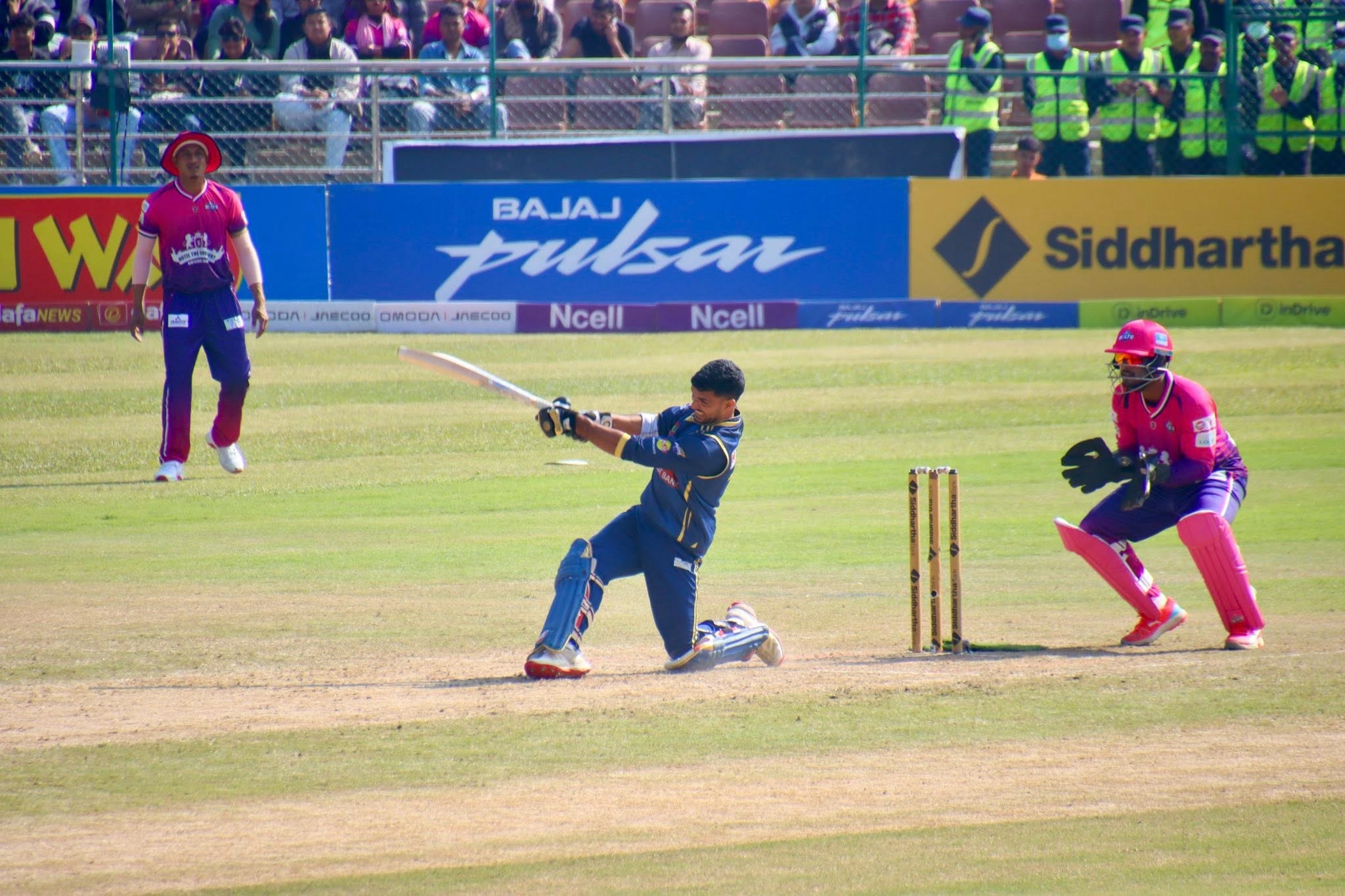 विराटनगरद्वार जनकपुर बोल्ट्सलाई १३६ रनको लक्ष्य