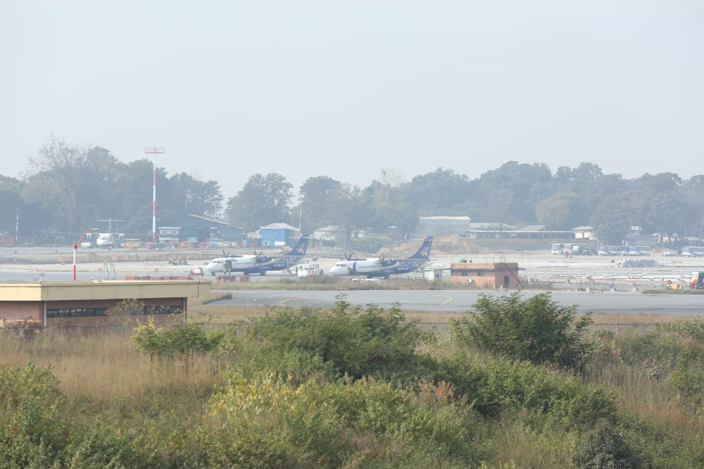 उड्यान विमानस्थल  गतिविधि र आकाशको कथा