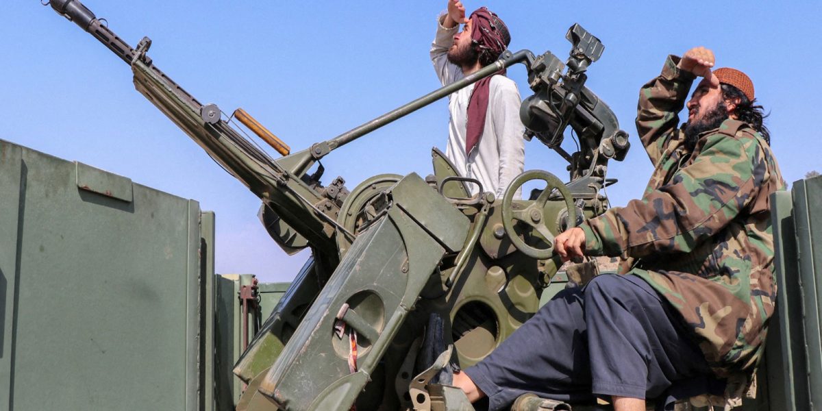 काबुलमा पाकिस्तानको हवाई आक्रमणपछि ‘खुला युद्ध’ घोषणा, अफगानिस्तान वार्तामा बस्न तयार