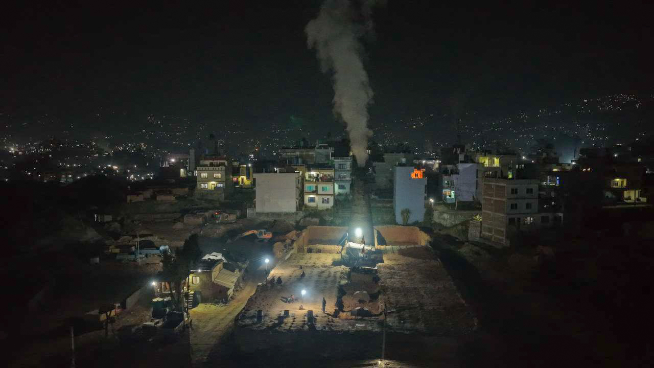 09 Magh तस्विरमा साँझको ताथलीको इट्टाभट्टाकाे दृष्य