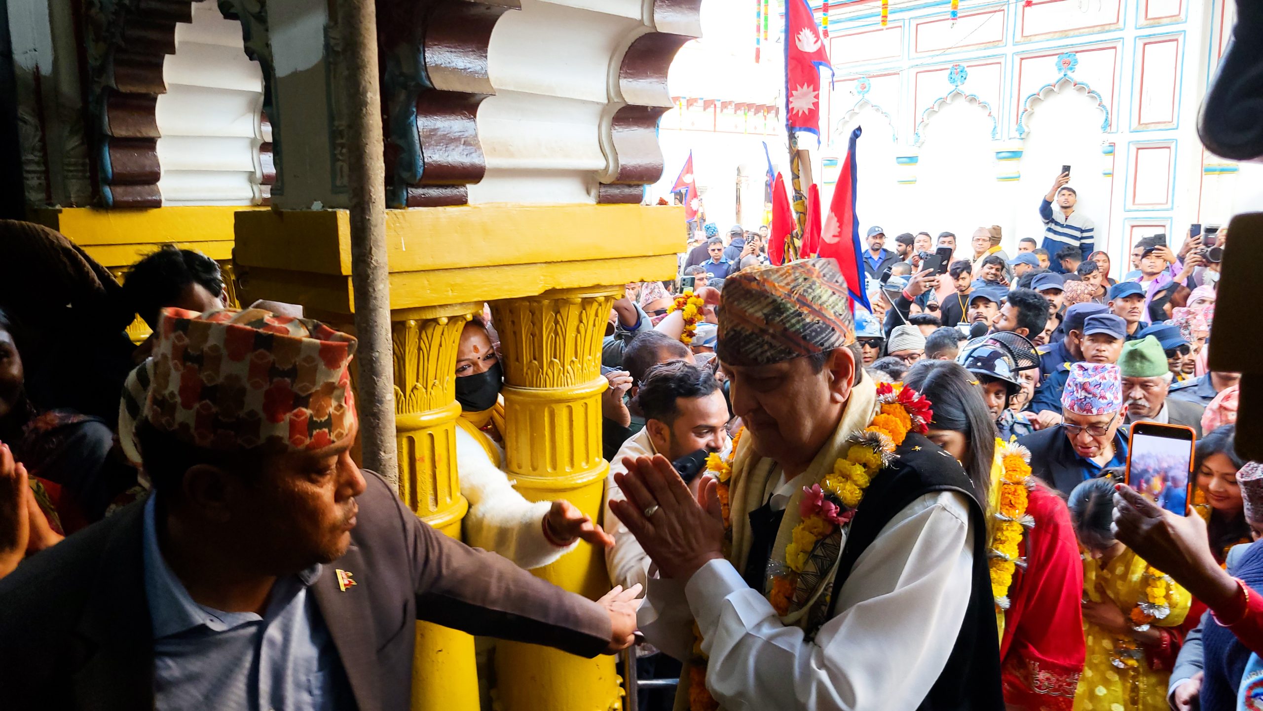 11 Magh पूर्वराजा ज्ञानेन्द्रद्वारा जानकी मन्दिरमा पूजा (तस्बिरहरुमा)…