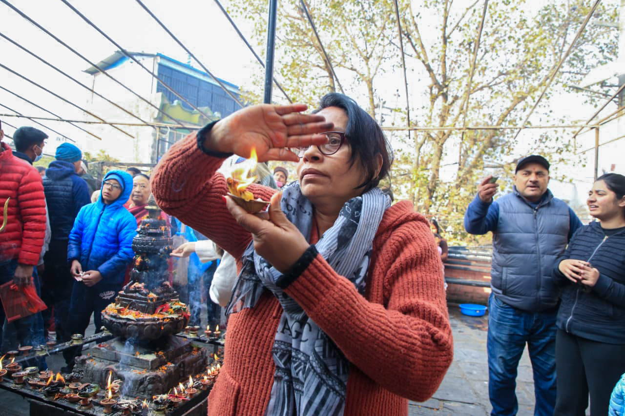 09 Magh सरस्वती मन्दिरमा भक्तजनहरुको भिड (फोटो फिचर)